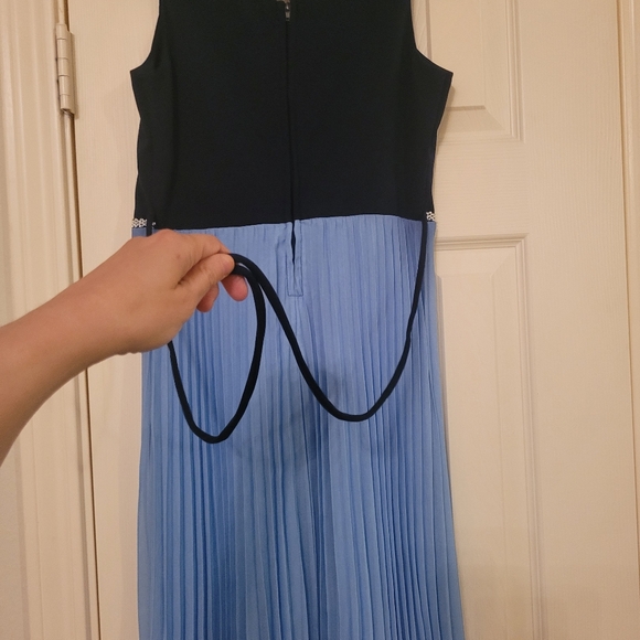 2/$30 XTRAORDINARY SIZE 16 Dress Kids worn once to a wedding Great condition - Picture 7 of 16